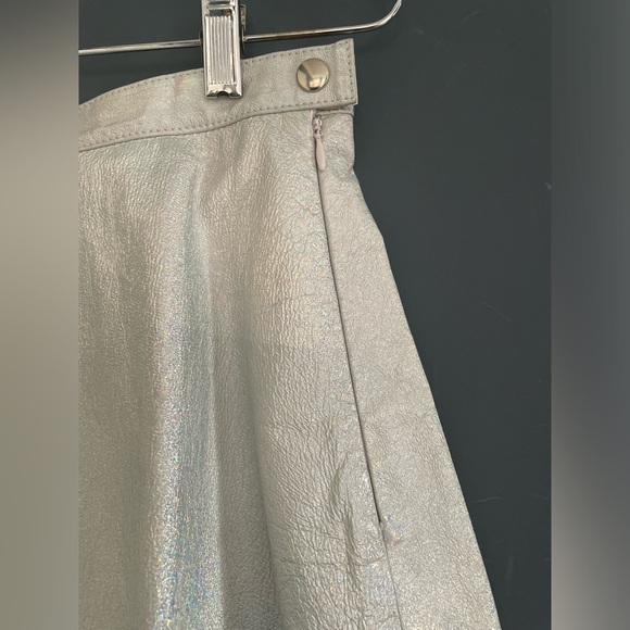 American Apparel Iridescent Leather Silvery Hologram Skater Circle Skirt Size L - Picture 8 of 13